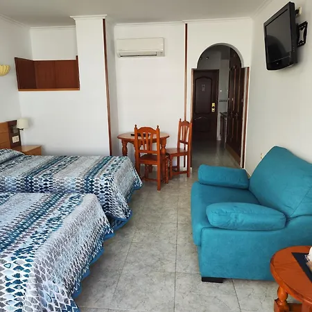 Leonor Carihuela Apartment Torremolinos
